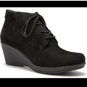 Dansko black suede lace up wedges size 39